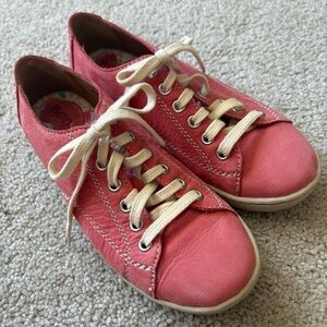 Born Women's Coral Lace-Up Sneakers
